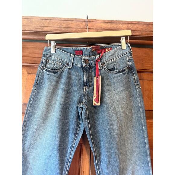 NWT VINTAGE Express Women's Low Rise Eva Bootcut Jeans Denim Blue Size 2R - Picture 2 of 12